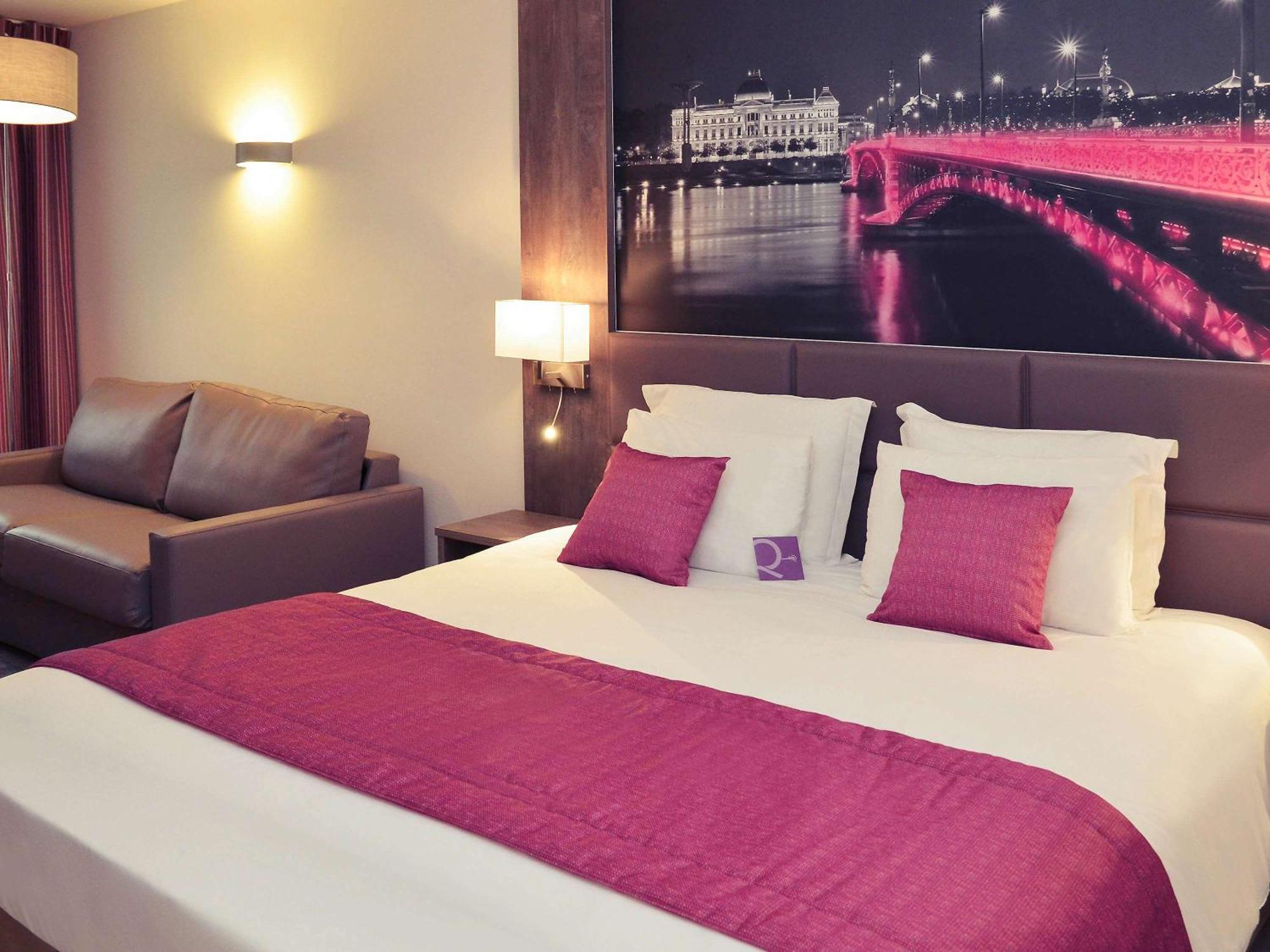 Mercure Lyon Est Chaponnay Εξωτερικό φωτογραφία